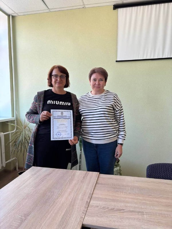 ✅ Викладачку з Канева відзначили Подякою Міністра освіти