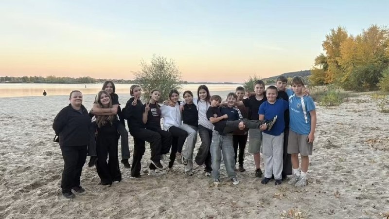 💦🌿🧋 Ковбаски на вогні та маршмелоу: осінній відпочинок школярів